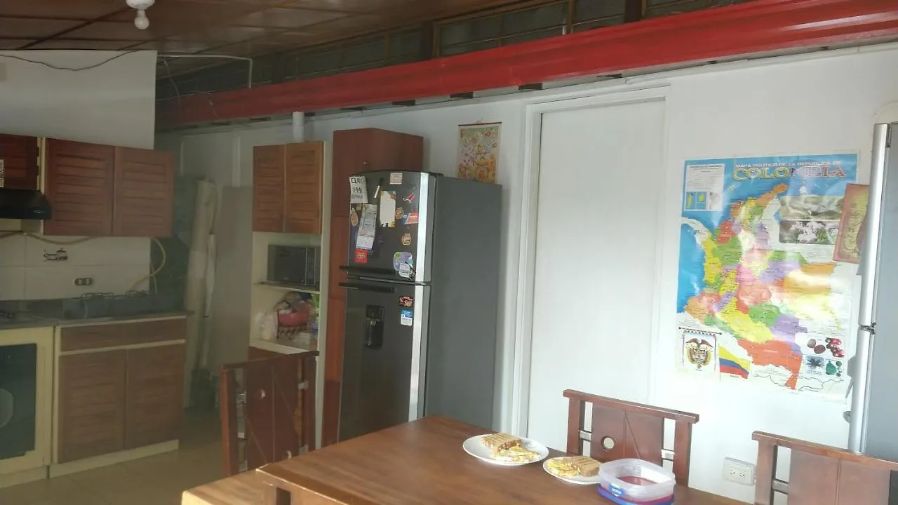 Hea Hospedaje Cerca Al Estadio Y La 70 Hotel Medellin Colombia