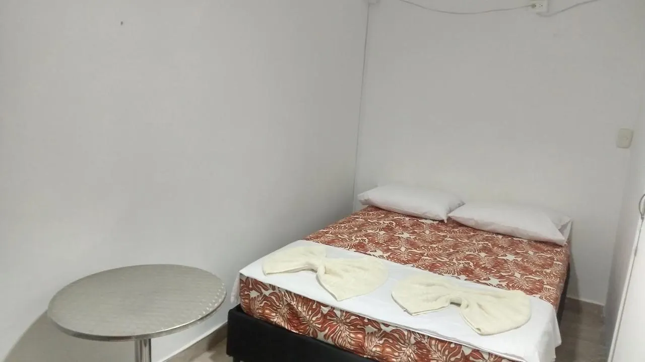 Hea Hospedaje Cerca Al Estadio Y La 70 Hotel Medellin