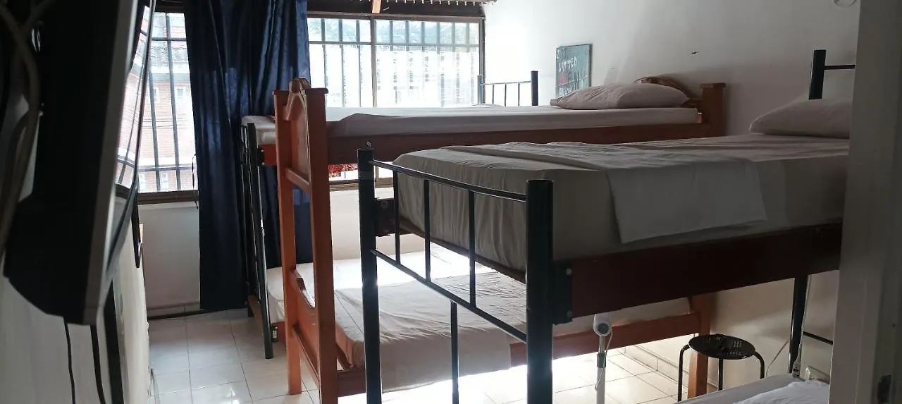 Hea Hospedaje Cerca Al Estadio Y La 70 Hotel Medellin