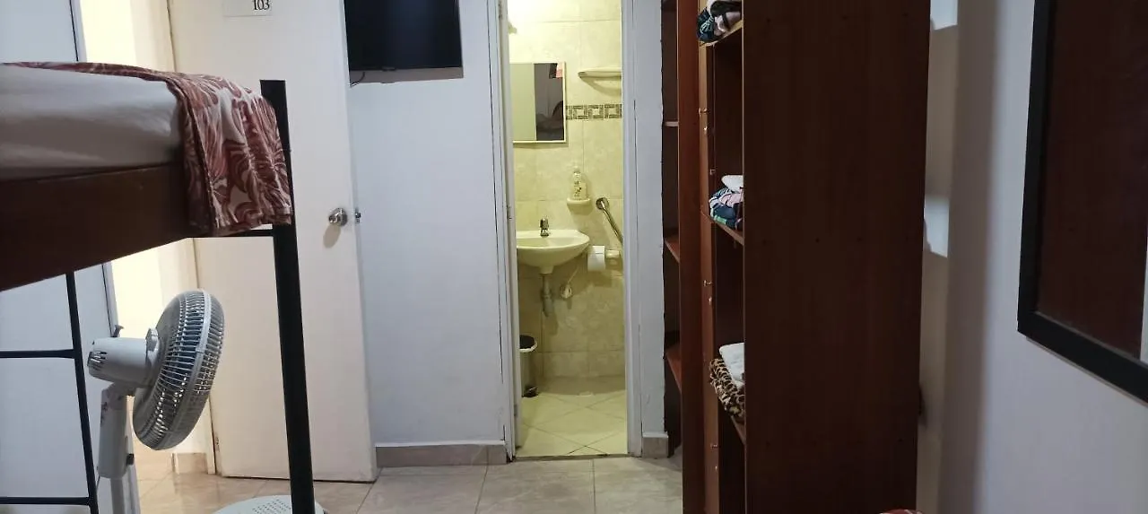 Hea Hospedaje Cerca Al Estadio Y La 70 Hotel Medellin Colombia