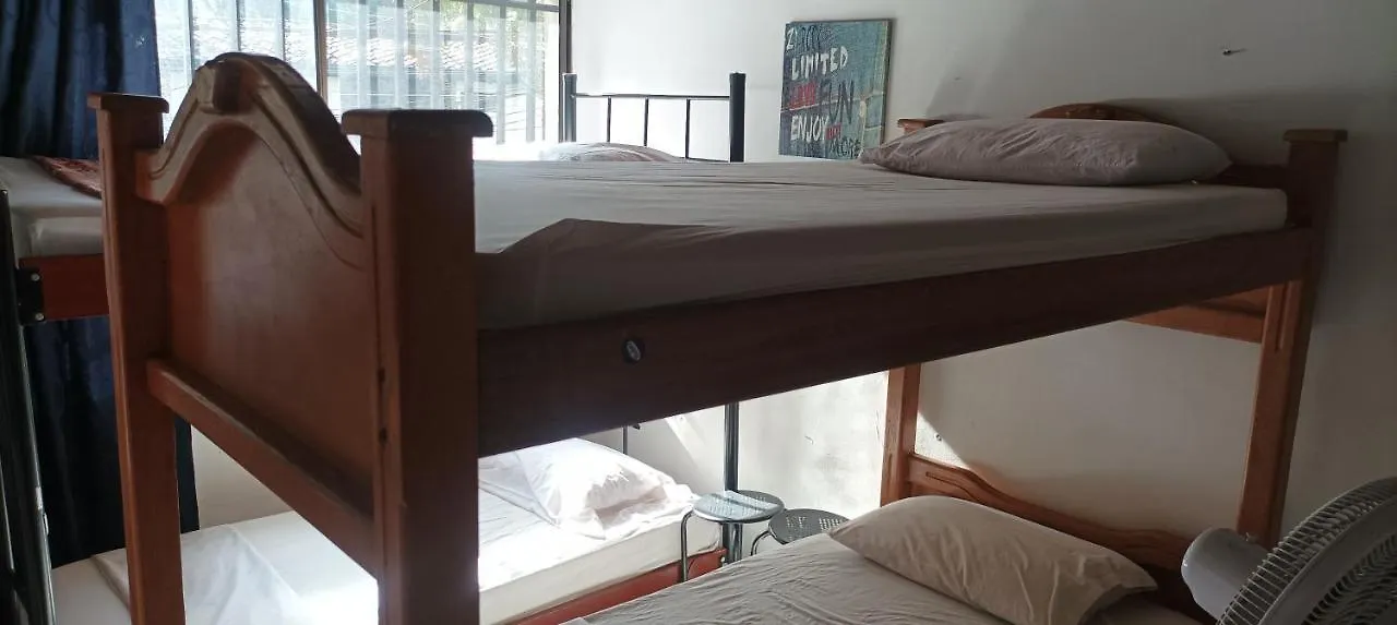 Hea Hospedaje Cerca Al Estadio Y La 70 Hotel Medellin 0*,  Colombia