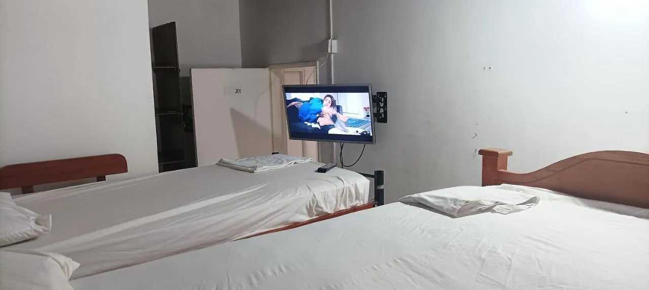 Guest house Hea Hospedaje Cerca Al Estadio Y La 70 Hotel Medellin Colombia
