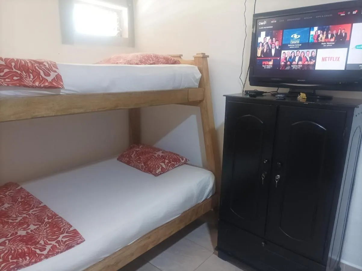 Guest house Hea Hospedaje Cerca Al Estadio Y La 70 Hotel Medellin