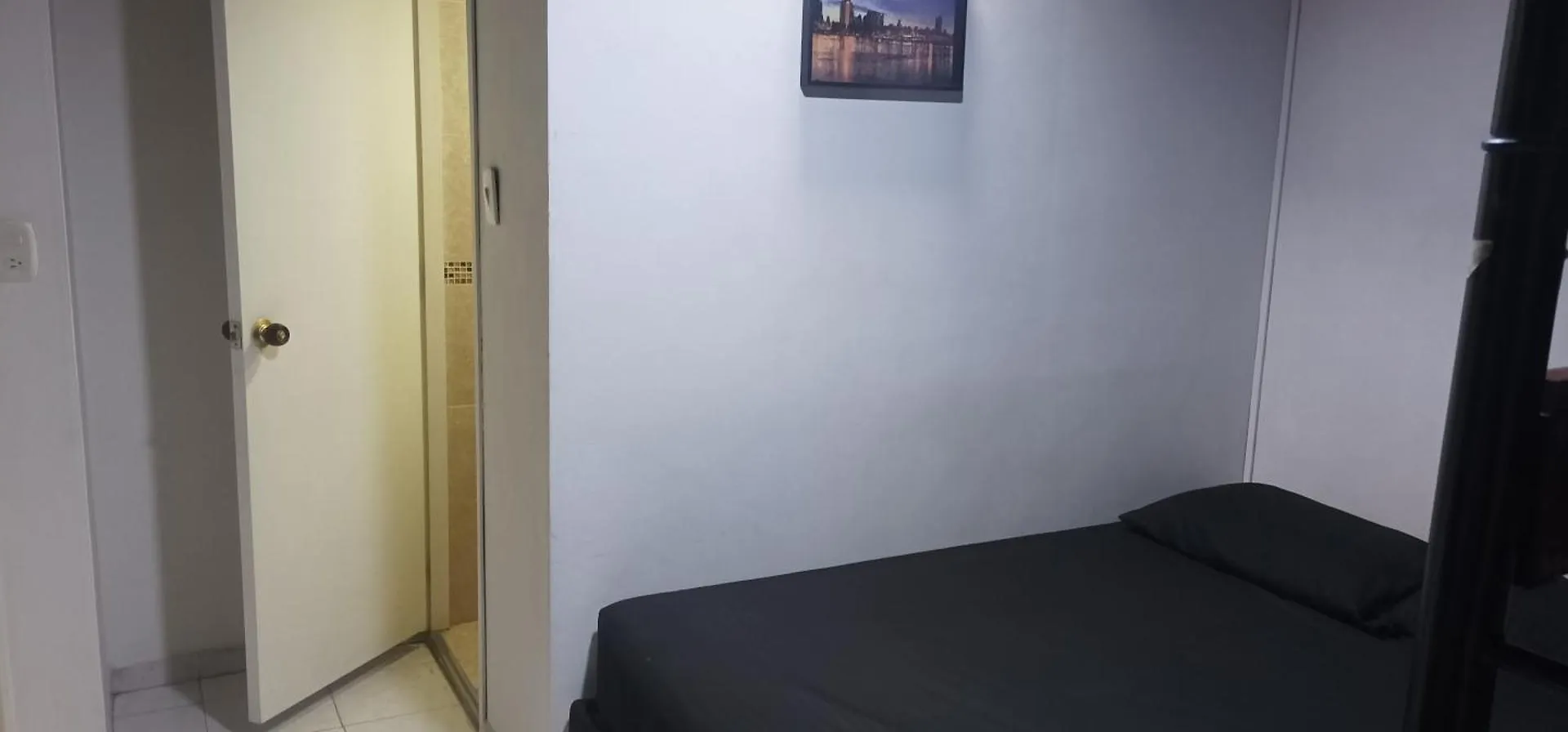 Hea Hospedaje Cerca Al Estadio Y La 70 Hotel Medellin 0*,  Colombia