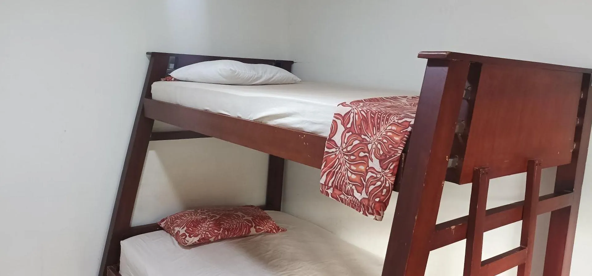 Hea Hospedaje Cerca Al Estadio Y La 70 Hotel Medellin Guest house